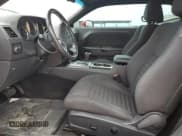 ✅ 2014 Dodge Challenger SXT • VIN: 2C3CDYAG8EH244823 • Lot: 79951684. Wystawiony na Copart z przebiegiem 148 329 mil. Bezpłatny archiwum sprzedaży aukcyjnych z USA i szczegółowy raport historii pojazdu na DreamBid. Zdjęcie 7.