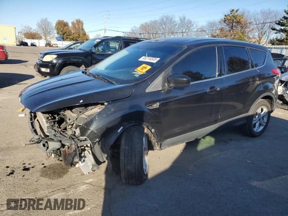 ✅ 2015 Ford Escape SE • VIN: 1FMCU0G72FUA23572 • Лот: 93216535. Опубликован ранее на Copart с пробегом 61 783 миль. Бесплатный доступ к архиву аукционных продаж из США и подробный отчёт об истории автомобиля на DreamBid. Изображение 1.