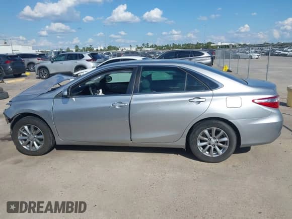 2015 Toyota Camry LE with VIN 4T4BF1FK9FR516236, listed as a IAAI auction lot 43400984 with 119,889 mi miles and . Bid and sale history available at DreamBid. Image 15.