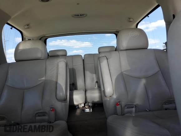 ✅ 2006 Cadillac Escalade • VIN: 1GYEC63N26R113969 • Lot: 80275535. Listed on Copart with 213,763 mi. Free auction sales archive from the USA and detailed vehicle history report at DreamBid. Image 10.