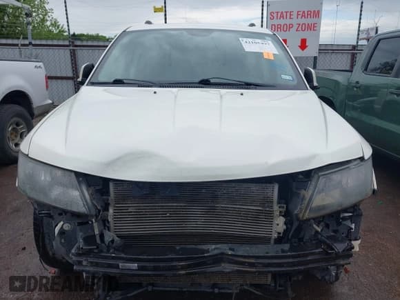 ✅ 2017 Dodge Journey Crossroad Plus • VIN: 3C4PDCGB1HT676533 • Лот: 42105497. Опубликован ранее на IAAI с пробегом 121 287 миль. Бесплатный доступ к архиву аукционных продаж из США и подробный отчёт об истории автомобиля на DreamBid. Изображение 13.