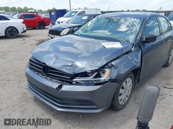 ✅ 2015 Volkswagen Jetta S • VIN: 3VW2K7AJ6FM427091 • Lot: 42696824. Listed on IAAI with 119,056 mi. Free auction sales archive from the USA and detailed vehicle history report at DreamBid. Image 6.