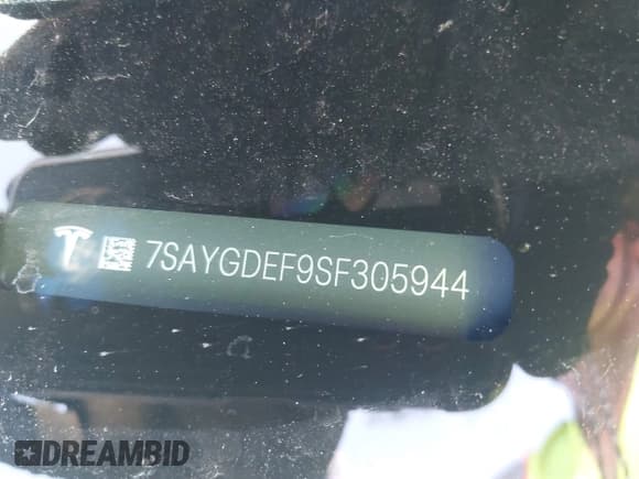 ✅ 2025 Tesla Model Y Performance • VIN: 7SAYGDEF9SF305944 • Lot: 42526978. Wystawiony na IAAI z przebiegiem 1 918 mil. Bezpłatny archiwum sprzedaży aukcyjnych z USA i szczegółowy raport historii pojazdu na DreamBid. Zdjęcie 18.