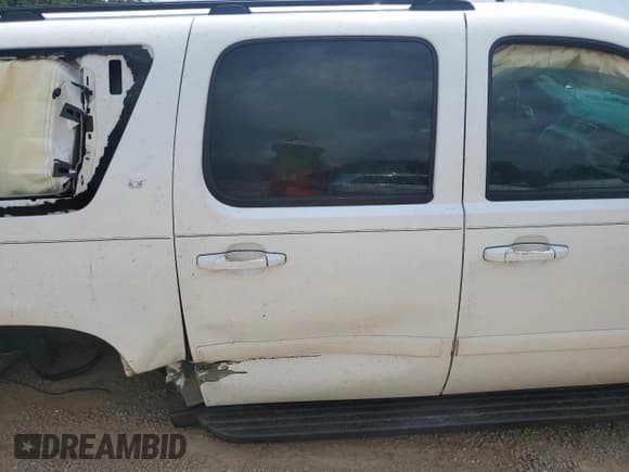 ✅ 2008 Chevrolet Suburban 3LT • VIN: 3GNFC16048G157916 • Lot: 69308085. Listed on Copart with Not provided. Free auction sales archive from the USA and detailed vehicle history report at DreamBid. Image 11.