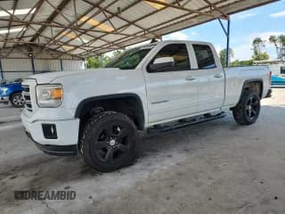 ✅ 2015 GMC Sierra 1500 • VIN: 1GTV2TEC7FZ355711 • Лот: 70001855. Опубликован ранее на Copart с пробегом 131 563 миль. Бесплатный доступ к архиву аукционных продаж из США и подробный отчёт об истории автомобиля на DreamBid. Изображение 1.