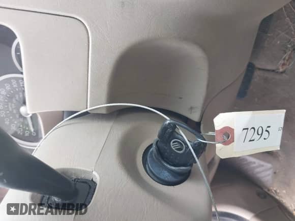 2005 Mercury Mariner Luxury с VIN 4M2YU56155DJ18530, выставлен на аукционе IAAI как лот 42307355 с пробегом 74 905 миль миль и . История ставок и продаж доступна на DreamBid. Изображение 11.