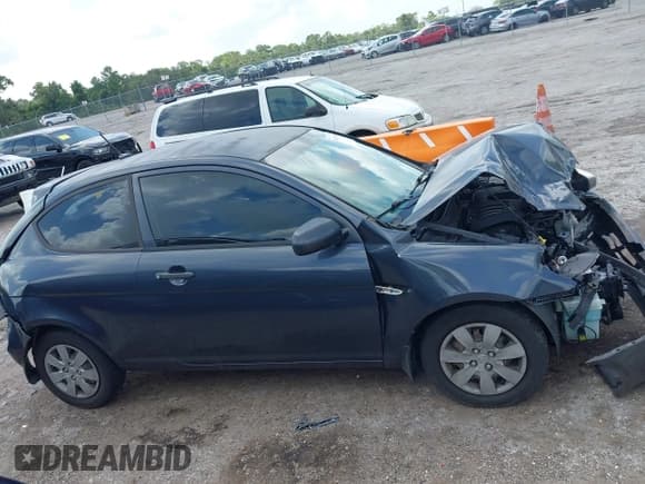 ✅ 2010 Hyundai Accent GS • VIN: KMHCM3AC0AU169372 • Лот: 42836663. Опубликован ранее на IAAI с пробегом 140 926 миль. Бесплатный доступ к архиву аукционных продаж из США и подробный отчёт об истории автомобиля на DreamBid. Изображение 13.