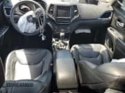 ✅ 2021 Jeep Cherokee Limited • VIN: 1C4PJLDX7MD235983 • Lot: 56552935. Wystawiony na Copart z przebiegiem 54 291 mil. Bezpłatny archiwum sprzedaży aukcyjnych z USA i szczegółowy raport historii pojazdu na DreamBid. Zdjęcie 8.