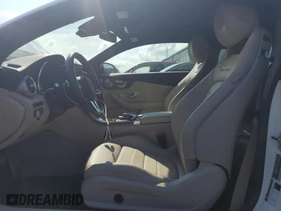 ✅ 2021 Mercedes-Benz C 300 • VIN: W1KWJ8EBXMG102067 • Лот: 64481175. Опубликован ранее на Copart с пробегом 53 646 миль. Бесплатный доступ к архиву аукционных продаж из США и подробный отчёт об истории автомобиля на DreamBid. Изображение 7.