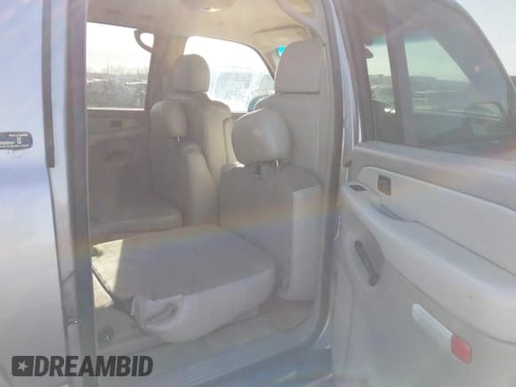 ✅ 2002 Chevrolet Suburban LS • VIN: 1GNEC16Z32J125040 • Лот: 41657503. Опубликован ранее на IAAI с пробегом 382 737 миль. Бесплатный доступ к архиву аукционных продаж из США и подробный отчёт об истории автомобиля на DreamBid. Изображение 8.