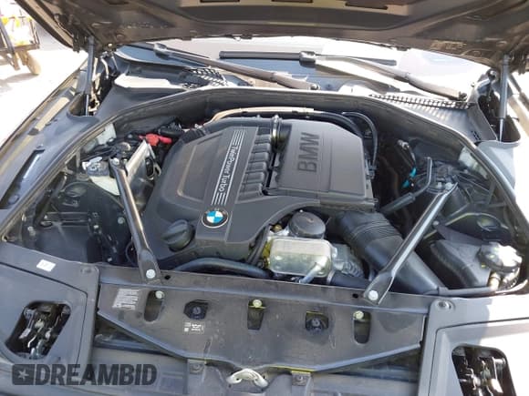 ✅ 2016 BMW 5 Series 535i • VIN: WBA5B1C56GG134989 • Lot: 43197939. Listed on IAAI with 61,123 mi. Free auction sales archive from the USA and detailed vehicle history report at DreamBid. Image 10.