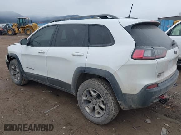✅ 2019 Jeep Cherokee Trailhawk Elite • VIN: 1C4PJMBX1KD476881 • Lot: 41922450. Listed on IAAI with 75,248 mi. Free auction sales archive from the USA and detailed vehicle history report at DreamBid. Image 3.