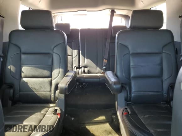 ✅ 2016 GMC Yukon Denali • VIN: 1GKS2CKJ5GR438470 • Lot: 82411165. Listed on Copart with 206,417 mi. Free auction sales archive from the USA and detailed vehicle history report at DreamBid. Image 10.