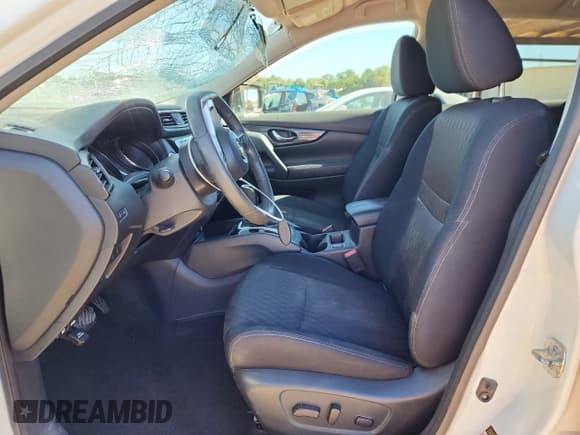 ✅ 2017 Nissan Rogue SV • VIN: 5N1AT2MV2HC818266 • Lot: 86526005. Listed on Copart with 93,172 mi. Free auction sales archive from the USA and detailed vehicle history report at DreamBid. Image 7.