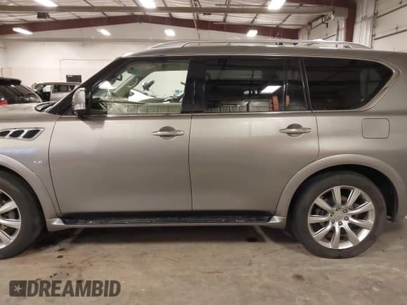 ✅ 2014 Infiniti QX80 • VIN: JN8AZ2NC3E9350688 • Lot: 43602325. Wystawiony na IAAI z przebiegiem 114 362 mil. Bezpłatny archiwum sprzedaży aukcyjnych z USA i szczegółowy raport historii pojazdu na DreamBid. Zdjęcie 15.
