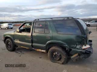 2002 Chevrolet Blazer LS with VIN 1GNDT13W22K217045, listed as a Copart auction lot 87355514 with 159,038 mi miles and Salvage title. Bid and sale history available at DreamBid. Image 2.