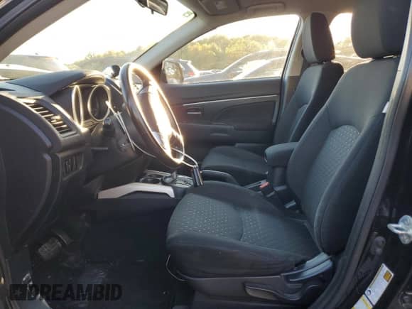 2011 Mitsubishi Outlander SE with VIN JA4AR4AU8BZ008147, listed as a Copart auction lot 87085875 with 120,831 mi miles and Clean title. Bid and sale history available at DreamBid. Image 7.