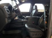 ✅ 2021 Chevrolet Suburban LT • VIN: 1GNSCCKD5MR295333 • Лот: 52556425. Опубликован ранее на Copart с пробегом 100 262 миль. Бесплатный доступ к архиву аукционных продаж из США и подробный отчёт об истории автомобиля на DreamBid. Изображение 7.