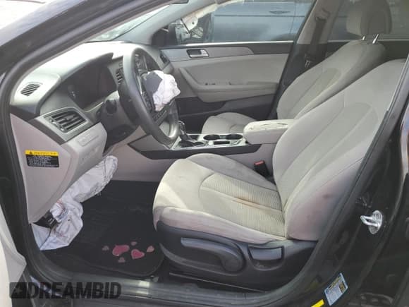 ✅ 2017 Hyundai Sonata SE • VIN: 5NPE24AF5HH579334 • Lot: 70070332. Listed on Copart with 129,071 mi. Free auction sales archive from the USA and detailed vehicle history report at DreamBid. Image 7.