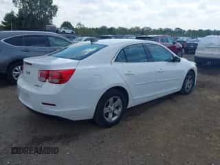 2016 Chevrolet Malibu LS z VIN 1G11B5SA3GF110851, wystawiony jako IAAI lot #43231932 z przebiegiem 159 116 mil mil oraz . Historia ofert i sprzedaży dostępna na DreamBid. Obrazek 4.
