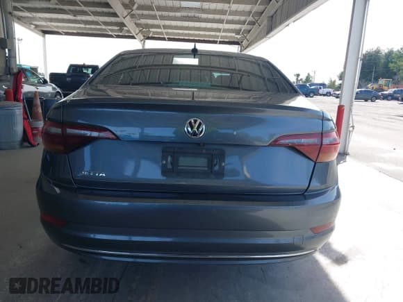✅ 2019 Volkswagen Jetta S • VIN: 3VWC57BU0KM179550 • Lot: 43662485. Listed on IAAI with 67,523 mi. Free auction sales archive from the USA and detailed vehicle history report at DreamBid. Image 16.