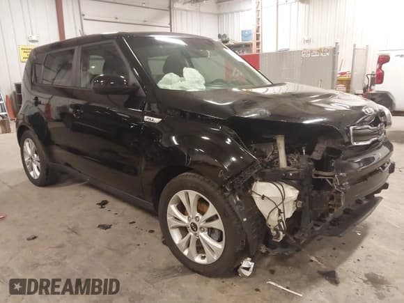 ✅ 2019 Kia Soul + • VIN: KNDJP3A5XK7668524 • Lot: 43655308. Wystawiony na IAAI z przebiegiem 80 692 mil. Bezpłatny archiwum sprzedaży aukcyjnych z USA i szczegółowy raport historii pojazdu na DreamBid. Zdjęcie 1.