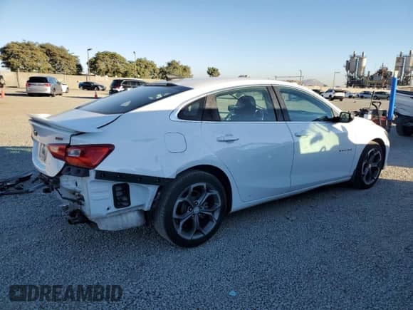 2019 Chevrolet Malibu RS z VIN 1G1ZG5ST8KF205999, wystawiony jako Copart lot #86717285 z przebiegiem 80 784 mil mil oraz Szkoda całkowita • Salvage title. Historia ofert i sprzedaży dostępna na DreamBid. Obrazek 3.