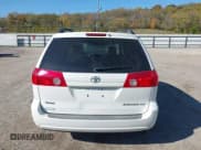 ✅ 2009 Toyota Sienna XLE • VIN: 5TDZK22C59S241910 • Lot: 43586858. Listed on IAAI with 256,537 mi. Free auction sales archive from the USA and detailed vehicle history report at DreamBid. Image 16.