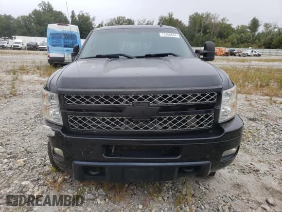 ✅ 2013 Chevrolet Silverado 2500HD LTZ • VIN: 1GC1KYE87DF169768 • Lot: 71650664. Wystawiony na Copart z przebiegiem 176 522 mil. Bezpłatny archiwum sprzedaży aukcyjnych z USA i szczegółowy raport historii pojazdu na DreamBid. Zdjęcie 5.