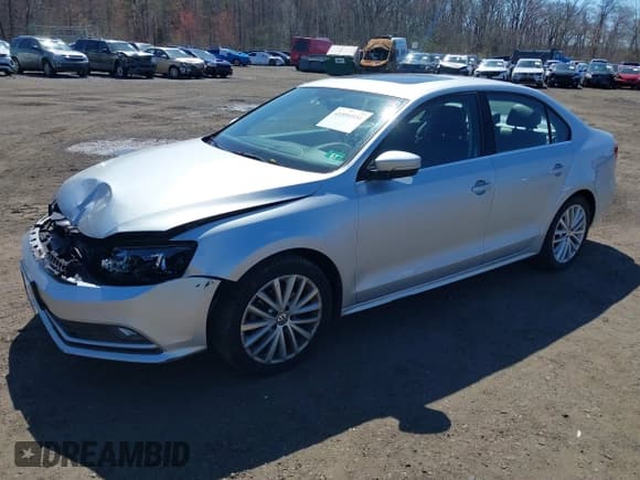 ✅ 2016 Volkswagen Jetta SEL • VIN: 3VWL17AJ4GM310845 • Lot: 41894551. Listed on IAAI with 74,221 mi. Free auction sales archive from the USA and detailed vehicle history report at DreamBid. Image 2.