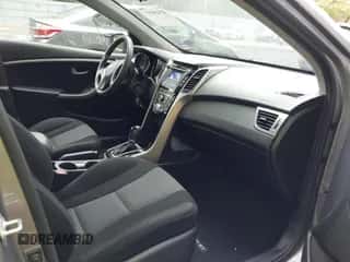 2016 Hyundai Elantra z VIN KMHD35LH0GU274336, wystawiony jako IAAI lot #43450977 z przebiegiem 36 958 mil mil oraz . Historia ofert i sprzedaży dostępna na DreamBid. Obrazek 5.