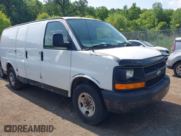✅ 2009 Chevrolet Express Cargo • VIN: 1GCGG25C191184204 • Lot: 42549573. Listed on IAAI with 258,740 mi. Free auction sales archive from the USA and detailed vehicle history report at DreamBid. Image 1.