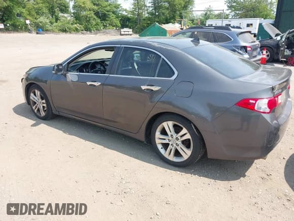 ✅ 2010 Acura TSX • VIN: JH4CU4F45AC000562 • Lot: 42395928. Listed on IAAI with 152,946 mi. Free auction sales archive from the USA and detailed vehicle history report at DreamBid. Image 3.
