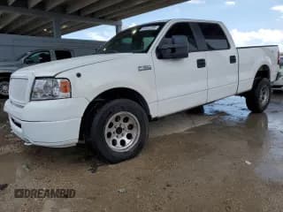 ✅ 2008 Ford F-150 XL • VIN: 1FTRW14W58FA07819 • Lot: 87032255. Listed on Copart with 221,893 mi. Free auction sales archive from the USA and detailed vehicle history report at DreamBid. Image 1.