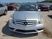 ✅ 2007 Mercedes-Benz R 5.0L • VIN: 4JGCB75E17A041726 • Lot: 69103254. Wystawiony na Copart z przebiegiem 152 357 mil. Bezpłatny archiwum sprzedaży aukcyjnych z USA i szczegółowy raport historii pojazdu na DreamBid. Zdjęcie 5.