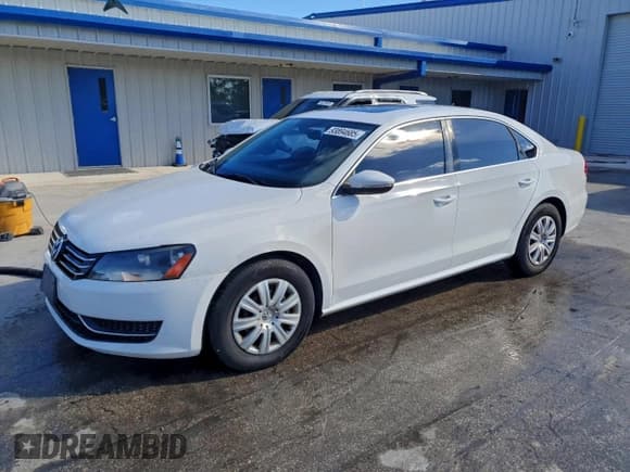 ✅ 2012 Volkswagen Passat SE • VIN: 1VWBP7A31CC070287 • Lot: 93894685. Listed on Copart with 122,563 mi. Free auction sales archive from the USA and detailed vehicle history report at DreamBid. Image 1.