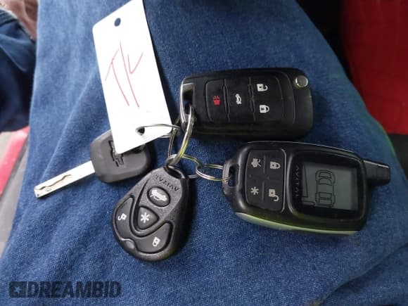 ✅ 2015 Chevrolet Camaro LS • VIN: 2G1FA1E30F9177672 • Lot: 40694196. Wystawiony na IAAI z przebiegiem 113 535 mil. Bezpłatny archiwum sprzedaży aukcyjnych z USA i szczegółowy raport historii pojazdu na DreamBid. Zdjęcie 11.