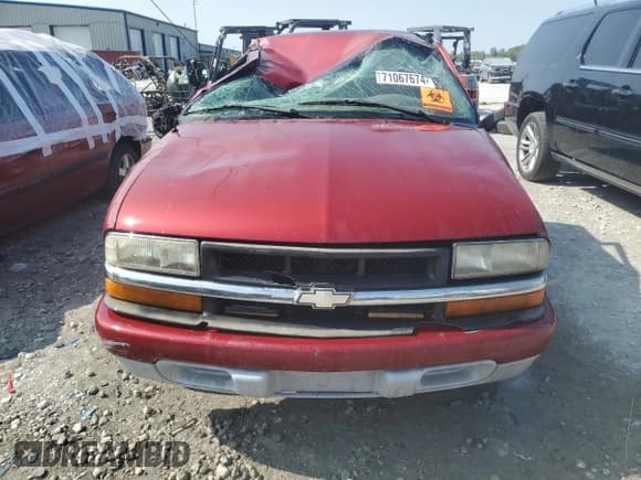 ✅ 2002 Chevrolet S-10 LS • VIN: 1GCCS19W428106654 • Лот: 71067674. Опубликован ранее на Copart с пробегом Не указан. Бесплатный доступ к архиву аукционных продаж из США и подробный отчёт об истории автомобиля на DreamBid. Изображение 5.