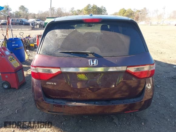 ✅ 2012 Honda Odyssey EX-L • VIN: 5FNRL5H66CB045938 • Lot: 43890726. Listed on IAAI with 240,906 mi. Free auction sales archive from the USA and detailed vehicle history report at DreamBid. Image 16.