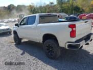 ✅ 2019 Chevrolet Silverado 1500 RST • VIN: 3GCUYEED6KG155945 • Lot: 43473839. Wystawiony na IAAI z przebiegiem 83 602 mil. Bezpłatny archiwum sprzedaży aukcyjnych z USA i szczegółowy raport historii pojazdu na DreamBid. Zdjęcie 3.