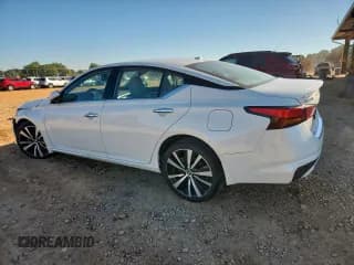 ✅ 2022 Nissan Altima Platinum • VIN: 1N4BL4FW1NN323895 • Лот: 86328605. Опубликован ранее на Copart с пробегом 19 178 миль. Бесплатный доступ к архиву аукционных продаж из США и подробный отчёт об истории автомобиля на DreamBid. Изображение 2.
