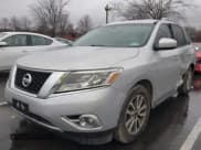 ✅ 2015 Nissan Pathfinder SL • VIN: 5N1AR2MM0FC687017 • Lot: 41059799. Wystawiony na IAAI z przebiegiem 87 041 mil. Bezpłatny archiwum sprzedaży aukcyjnych z USA i szczegółowy raport historii pojazdu na DreamBid. Zdjęcie 17.