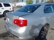 ✅ 2006 Volkswagen Jetta 2.5L • VIN: 3VWRG71K46M711389 • Лот: 41999639. Опубликован ранее на IAAI с пробегом 193 900 миль. Бесплатный доступ к архиву аукционных продаж из США и подробный отчёт об истории автомобиля на DreamBid. Изображение 17.