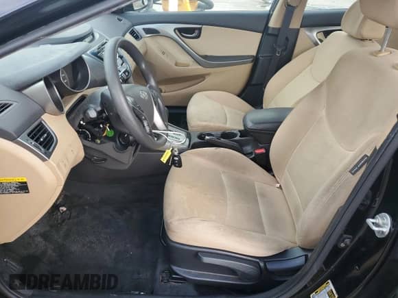 2013 Hyundai Elantra GLS z VIN KMHDH4AE9DU879388, wystawiony jako Copart lot #85315495 z przebiegiem 122 355 mil mil oraz Szkoda całkowita • Salvage title. Historia ofert i sprzedaży dostępna na DreamBid. Obrazek 7.