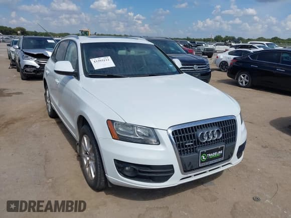 ✅ 2012 Audi Q5 Premium • VIN: WA1CFAFPXCA041962 • Lot: 43393112. Listed on IAAI with 98,329 mi. Free auction sales archive from the USA and detailed vehicle history report at DreamBid. Image 1.
