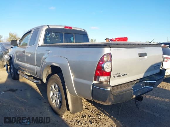 ✅ 2009 Toyota Tacoma PreRunner • VIN: 5TETU62N99Z603572 • Lot: 43460847. Listed on IAAI with 24,339 mi. Free auction sales archive from the USA and detailed vehicle history report at DreamBid. Image 3.