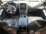 ✅ 2008 Mercury Mountaineer Premier • VIN: 4M2EU48E28UJ17420 • Lot: 62993604. Wystawiony na Copart z przebiegiem 214 017 mil. Bezpłatny archiwum sprzedaży aukcyjnych z USA i szczegółowy raport historii pojazdu na DreamBid. Zdjęcie 8.