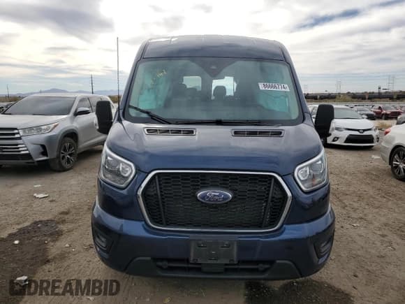 ✅ 2021 Ford Transit Passenger XL • VIN: 1FBAX9CG4MKA02913 • Лот: 86666774. Опубликован ранее на Copart с пробегом 29 881 миль. Бесплатный доступ к архиву аукционных продаж из США и подробный отчёт об истории автомобиля на DreamBid. Изображение 5.