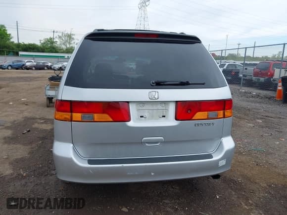 ✅ 2004 Honda Odyssey EX-L • VIN: 5FNRL18764B036904 • Lot: 42212028. Wystawiony na IAAI z przebiegiem 146 875 mil. Bezpłatny archiwum sprzedaży aukcyjnych z USA i szczegółowy raport historii pojazdu na DreamBid. Zdjęcie 16.