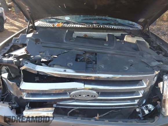 ✅ 2011 Ford Expedition XLT • VIN: 1FMJU1J54BEF55589 • Lot: 43716815. Listed on IAAI with 217,352 mi. Free auction sales archive from the USA and detailed vehicle history report at DreamBid. Image 10.